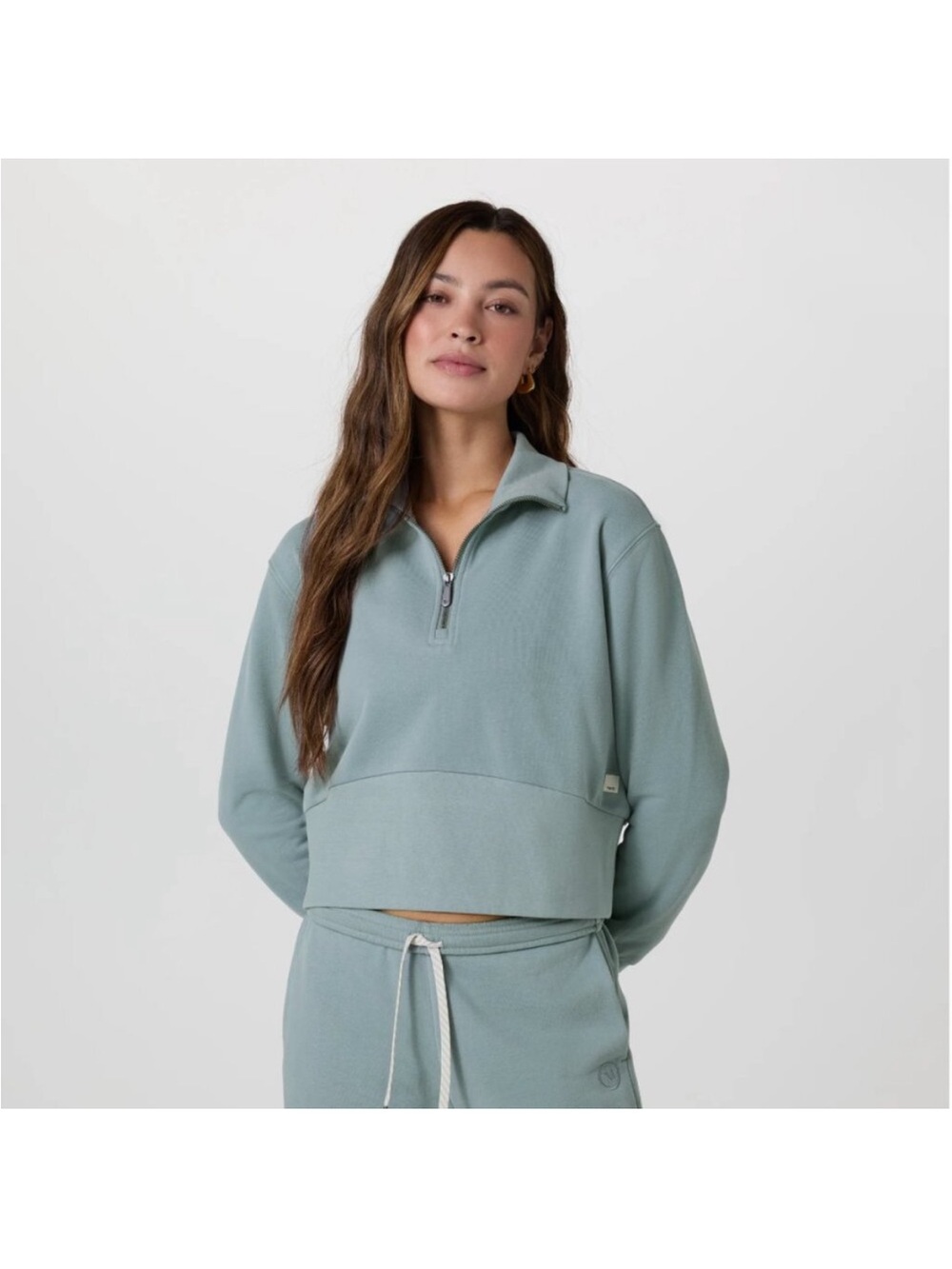 Vuori Sedona Sport Cropped Quarter-Zip Sweatshirt Large- Mist